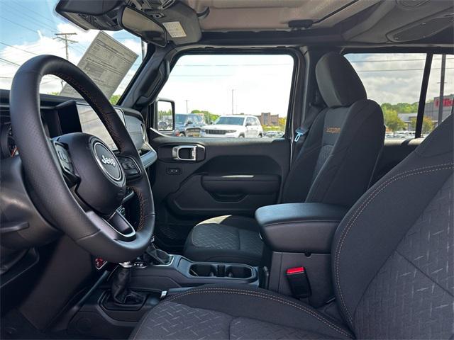 2024 Jeep Gladiator Sport