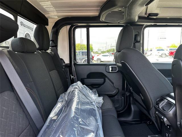 2024 Jeep Gladiator Sport