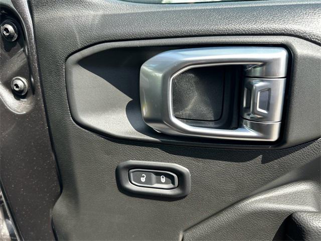 2024 Jeep Gladiator Sport