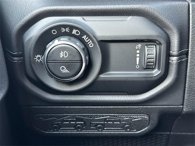 2024 Jeep Gladiator Sport