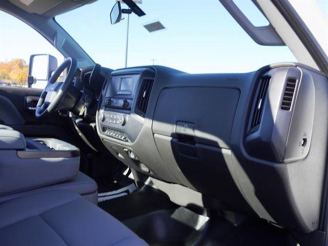2024 Chevrolet Silverado 6500HD 1WT