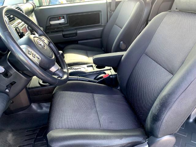 2012 Toyota FJ Cruiser 4WD AT