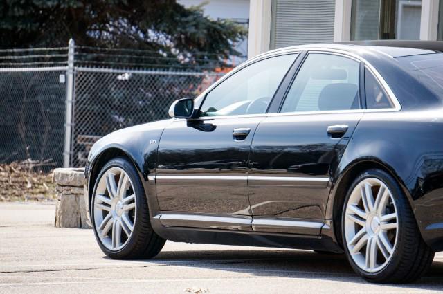 2007 Audi S8 5.2