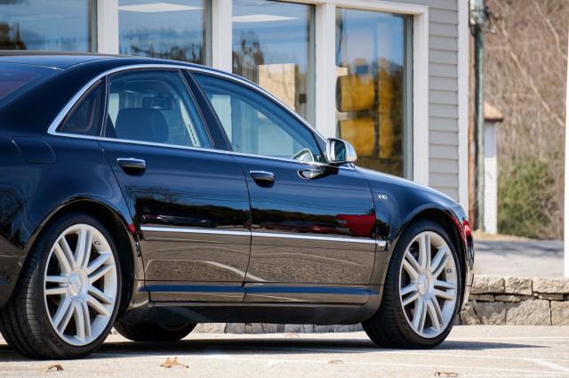 2007 Audi S8 5.2