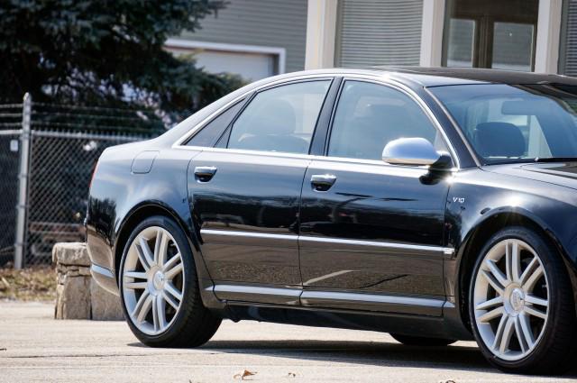 2007 Audi S8 5.2