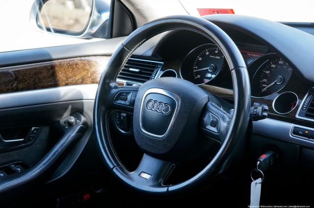 2007 Audi S8 5.2
