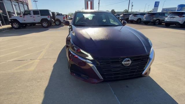 2023 Nissan Altima SL FWD