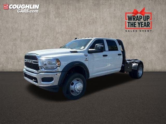 2024 RAM Ram 5500 Chassis Cab RAM 5500 TRADESMAN CHASSIS CREW CAB 4X4 60 CA