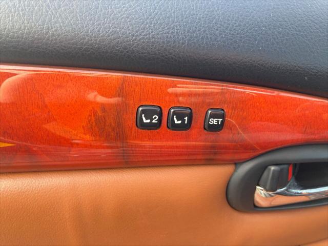 2003 Lexus SC 430 Base 2dr Convertible
