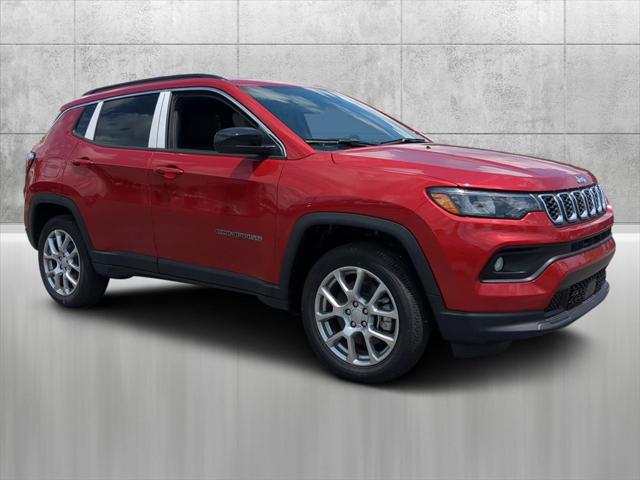 2024 Jeep Compass COMPASS LATITUDE LUX 4X4