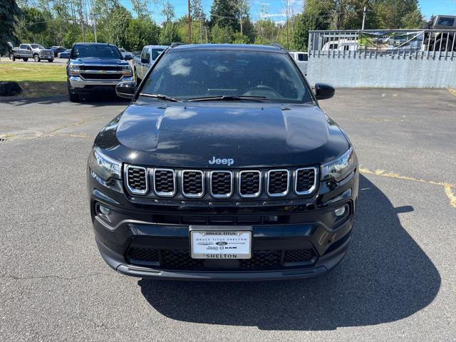 2024 Jeep Compass COMPASS LATITUDE 4X4