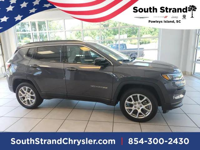 2024 Jeep Compass COMPASS LATITUDE LUX 4X4