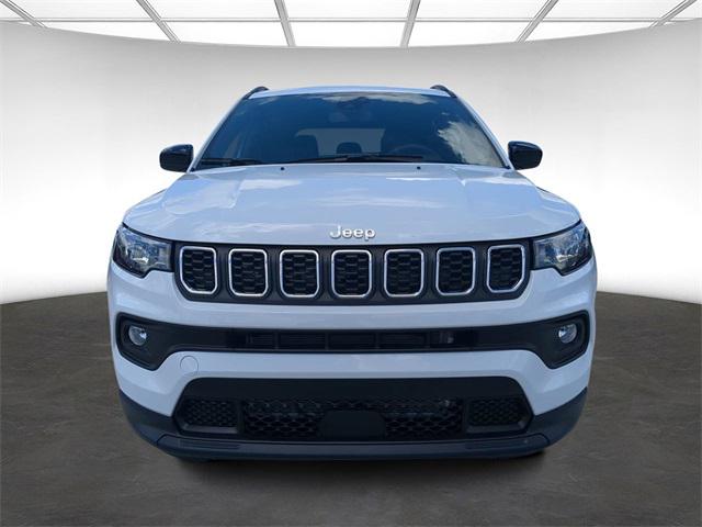 2024 Jeep Compass COMPASS LATITUDE 4X4