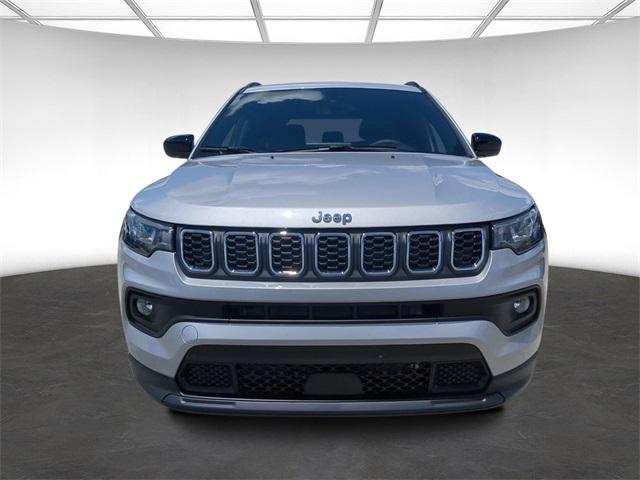 2024 Jeep Compass COMPASS LATITUDE 4X4