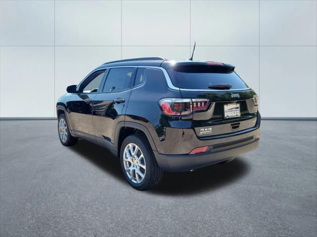 2024 Jeep Compass COMPASS LATITUDE LUX 4X4