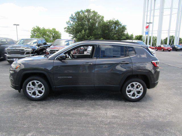 2024 Jeep Compass COMPASS LATITUDE 4X4