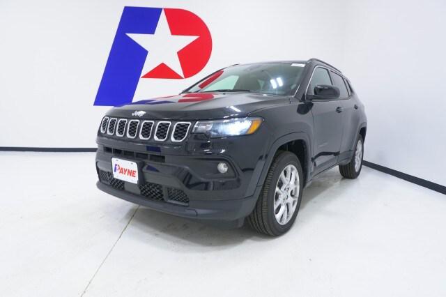 2024 Jeep Compass COMPASS LATITUDE LUX 4X4