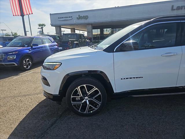 2024 Jeep Compass COMPASS LIMITED 4X4