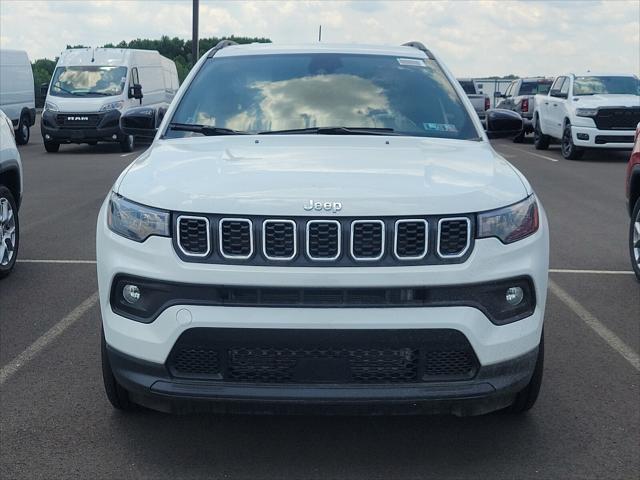 2024 Jeep Compass COMPASS LATITUDE LUX 4X4