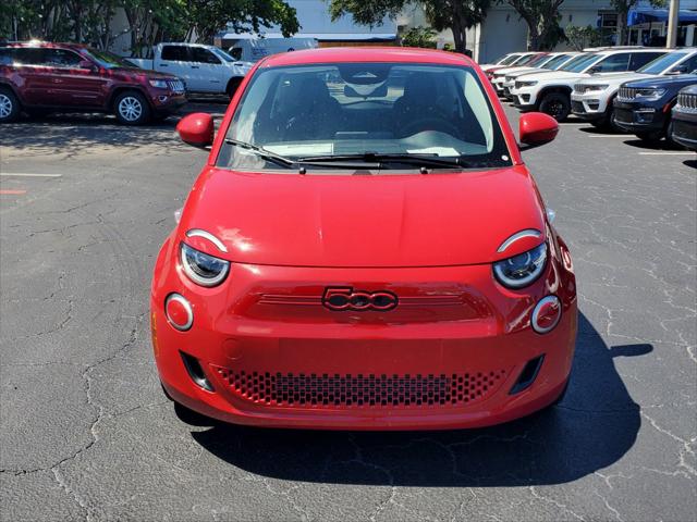 2024 Fiat FIAT 500e 500e INSPI(RED)