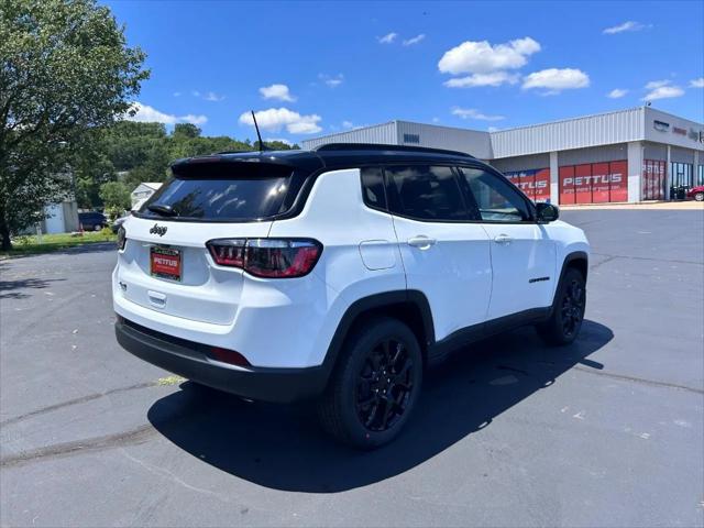 2024 Jeep Compass COMPASS LATITUDE 4X4