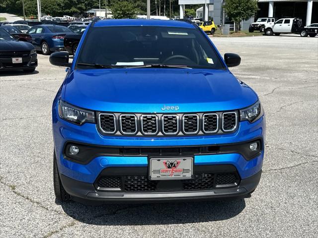 2024 Jeep Compass COMPASS LATITUDE 4X4