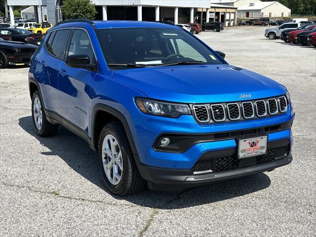 2024 Jeep Compass COMPASS LATITUDE 4X4