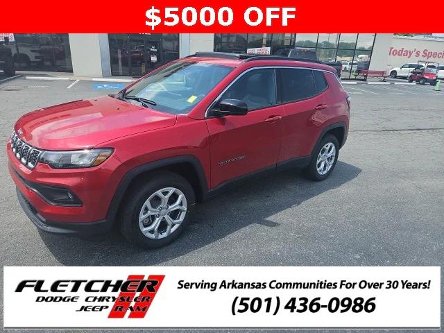 2024 Jeep Compass COMPASS LATITUDE 4X4