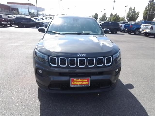 2024 Jeep Compass COMPASS LATITUDE LUX 4X4