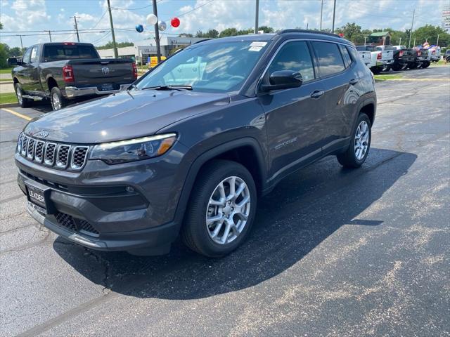 2024 Jeep Compass COMPASS LATITUDE LUX 4X4