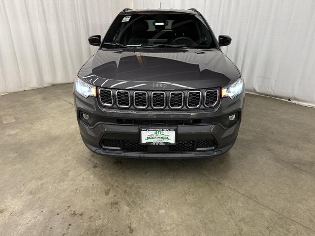 2024 Jeep Compass COMPASS LATITUDE LUX 4X4