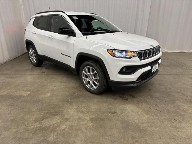 2024 Jeep Compass COMPASS LATITUDE LUX 4X4