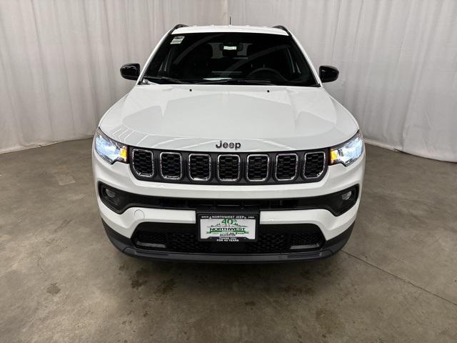 2024 Jeep Compass COMPASS LATITUDE LUX 4X4