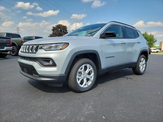 2024 Jeep Compass COMPASS LATITUDE 4X4