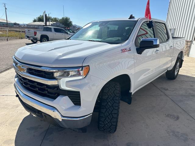 2023 Chevrolet Silverado 1500 4WD Crew Cab Standard Bed LT