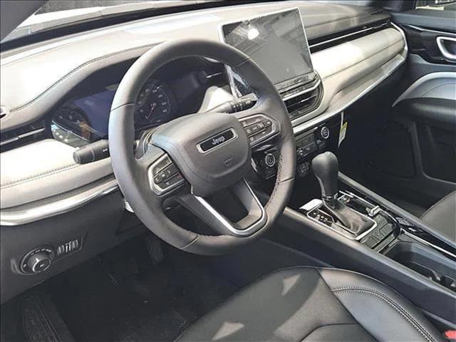 2024 Jeep Compass COMPASS LIMITED 4X4