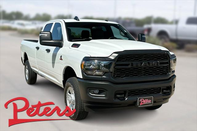 2023 RAM 3500 Tradesman Crew Cab 4x4 8 Box