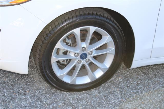 2020 Ford Fusion Hybrid SE