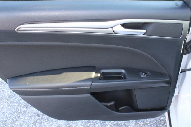 2020 Ford Fusion Hybrid SE