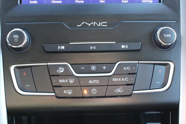 2020 Ford Fusion Hybrid SE