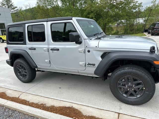 2024 Jeep Wrangler 4-Door Sport RHD 4x4