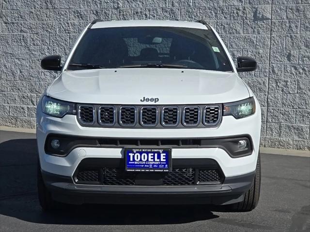 2024 Jeep Compass COMPASS LATITUDE LUX 4X4