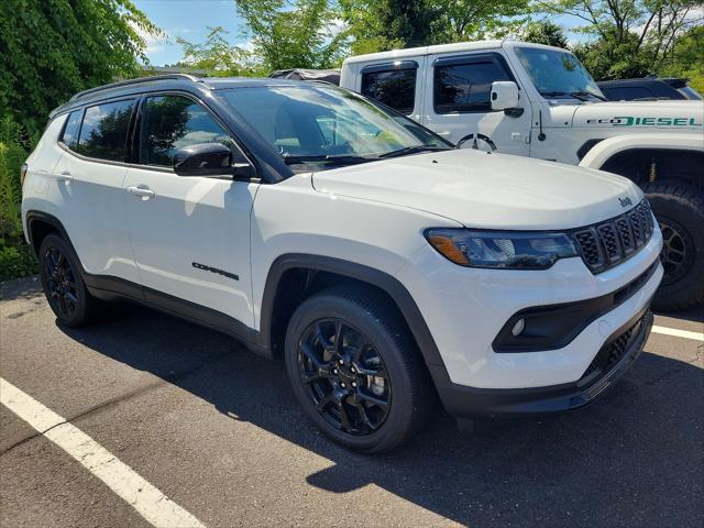 2024 Jeep Compass COMPASS LATITUDE 4X4