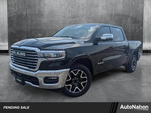 2025 RAM Ram 1500 RAM 1500 LARAMIE CREW CAB 4X4 57 BOX