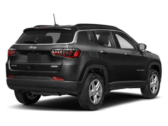 2024 Jeep Compass COMPASS LATITUDE LUX 4X4