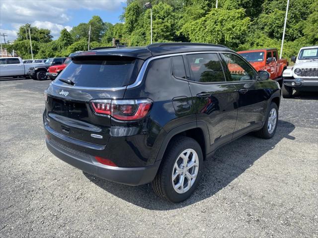 2024 Jeep Compass COMPASS LATITUDE 4X4