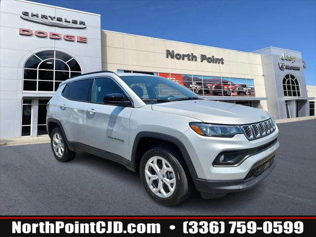 2024 Jeep Compass COMPASS LATITUDE 4X4