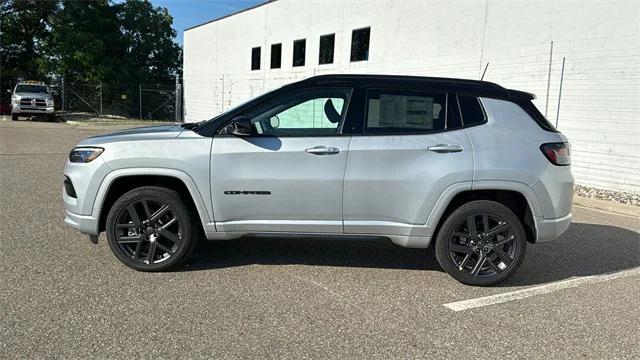 2024 Jeep Compass COMPASS LIMITED 4X4