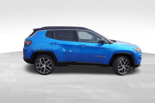 2024 Jeep Compass COMPASS LIMITED 4X4