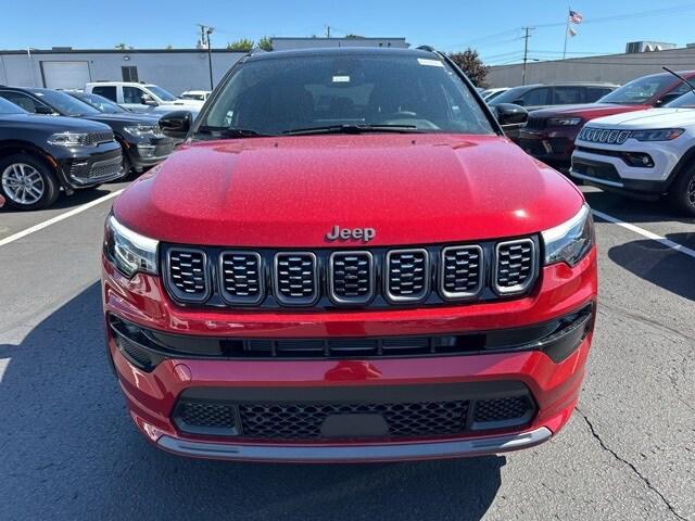 2024 Jeep Compass COMPASS LIMITED 4X4